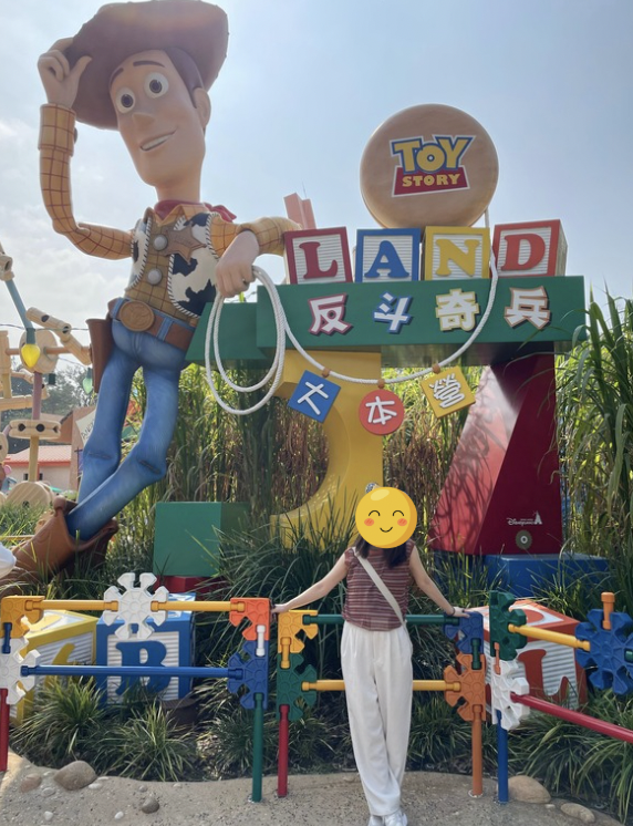 トイストーリーランドのウッディ